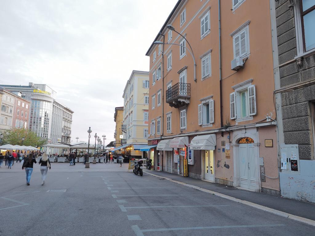 Korzo Room Laura Rijeka Ngoại thất bức ảnh